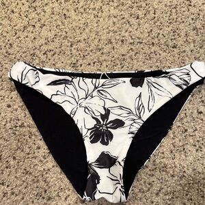 Alia Monochrome Floral Bikini Bottom
